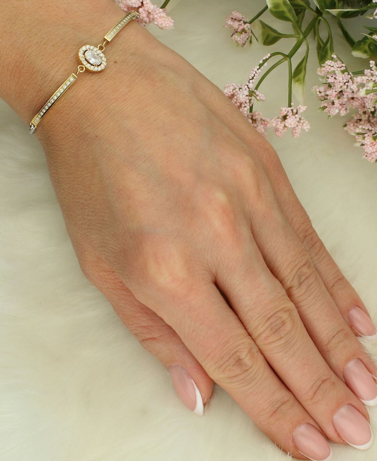 Bransoletka damska Nomination Royaldream z owalną cyrkonią 029802 038.png